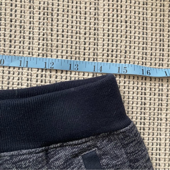 Hollister Women’s Joggers Size Small - Picture 9 of 11